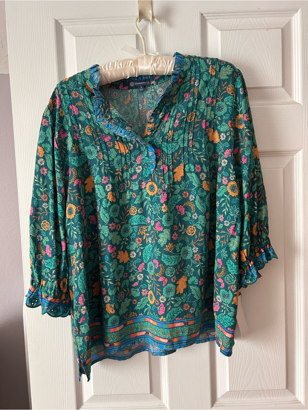 Democracy Teal Green Floral Ruffled Blouse with Gold & Pink Accents NWT